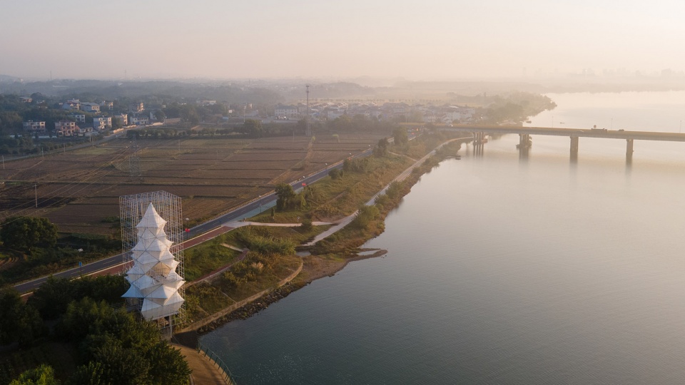 the tree by yxdesigners