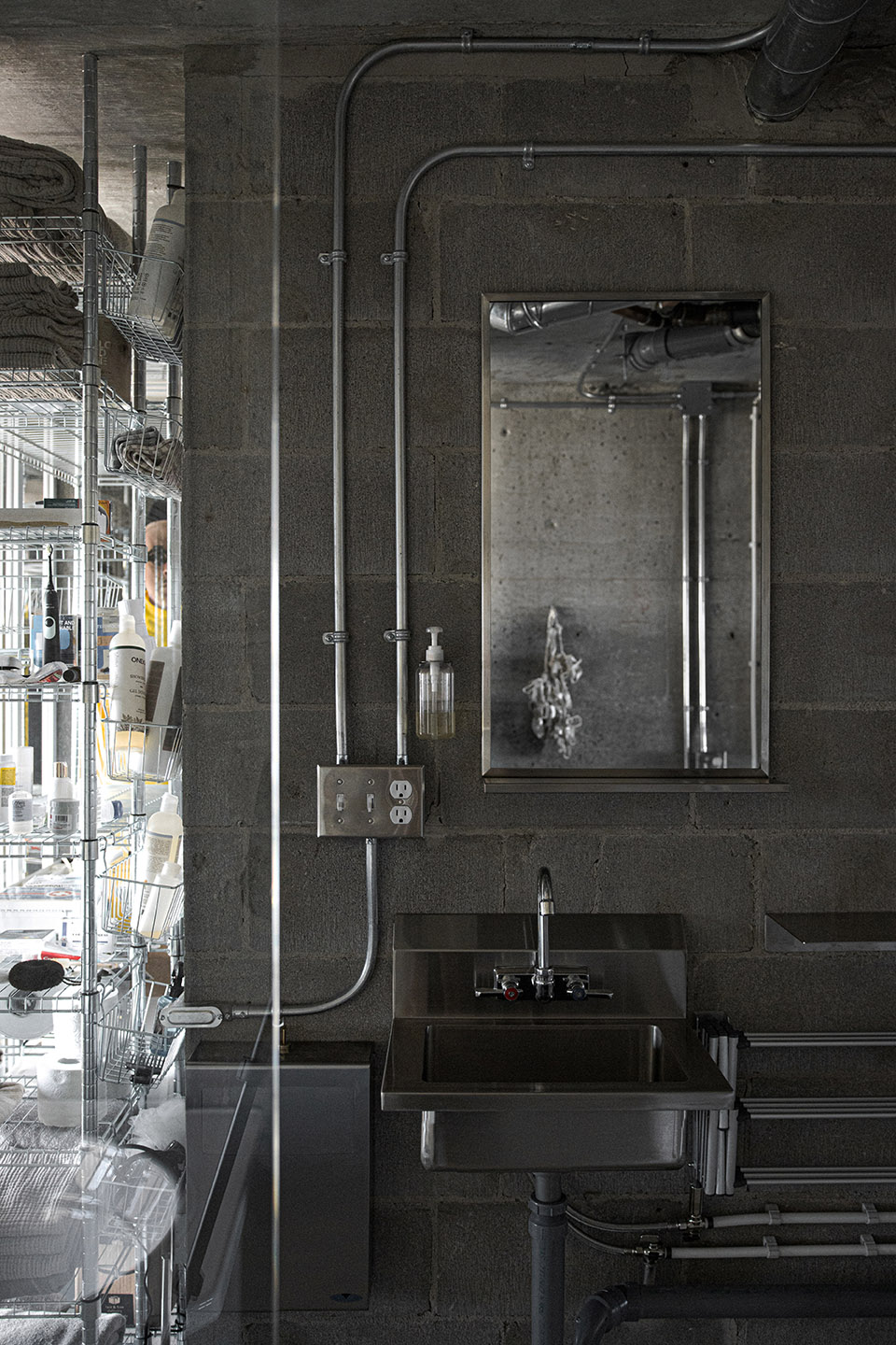 bruj by studio jean verville architectes