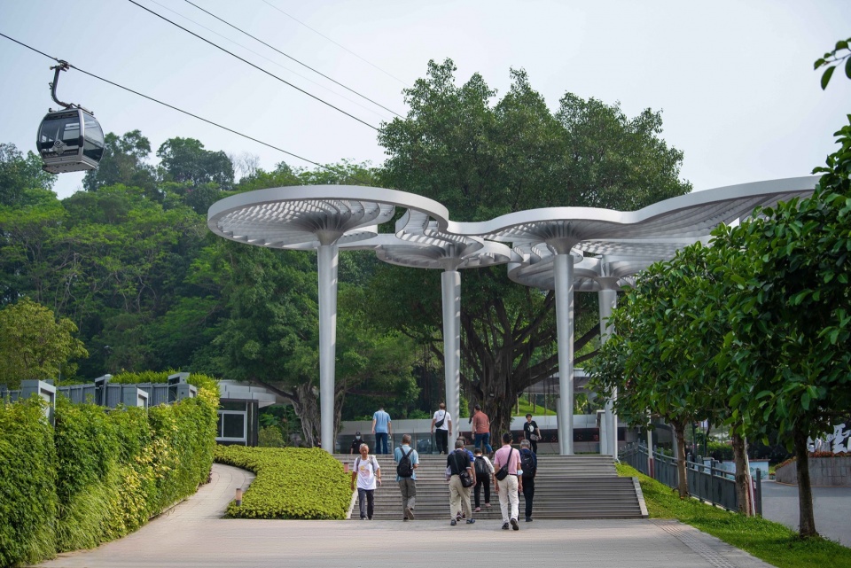 山门云伞入口 yunshan road south distribution square of baiyun mountain