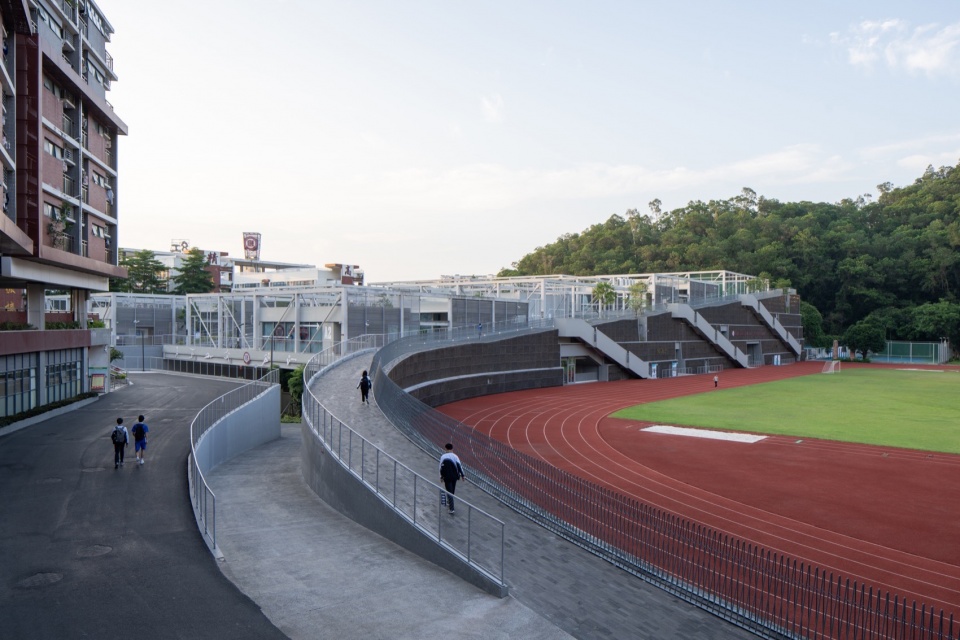 New Sports and Arts Centre of Hongling High School by O office Architects