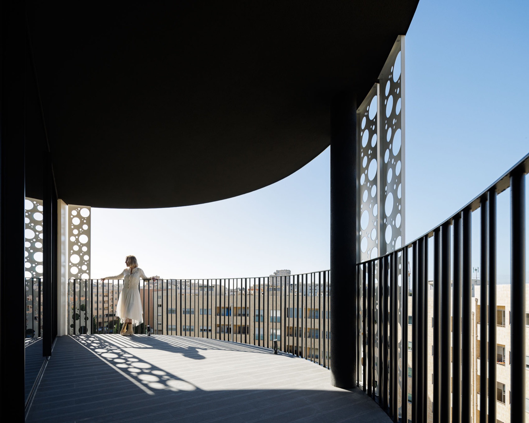 Sense Building Design Sense 100 Building by Sandra Micaela Casinha architects - 谷德设计网