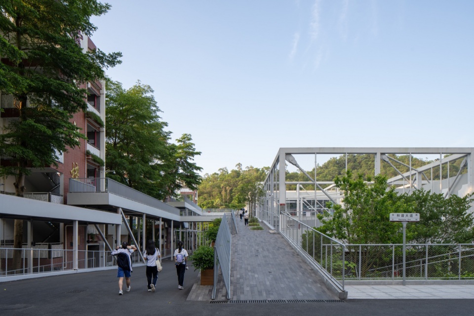 New Sports and Arts Centre of Hongling High School by O office Architects