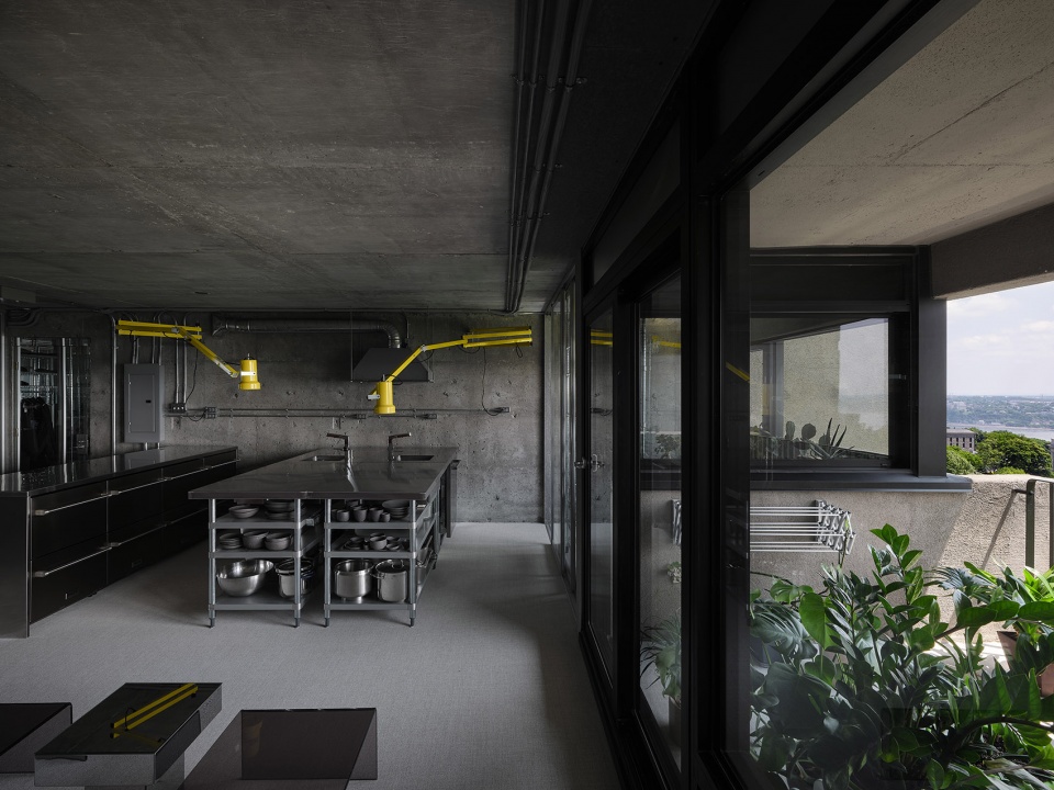 bruj by studio jean verville architectes