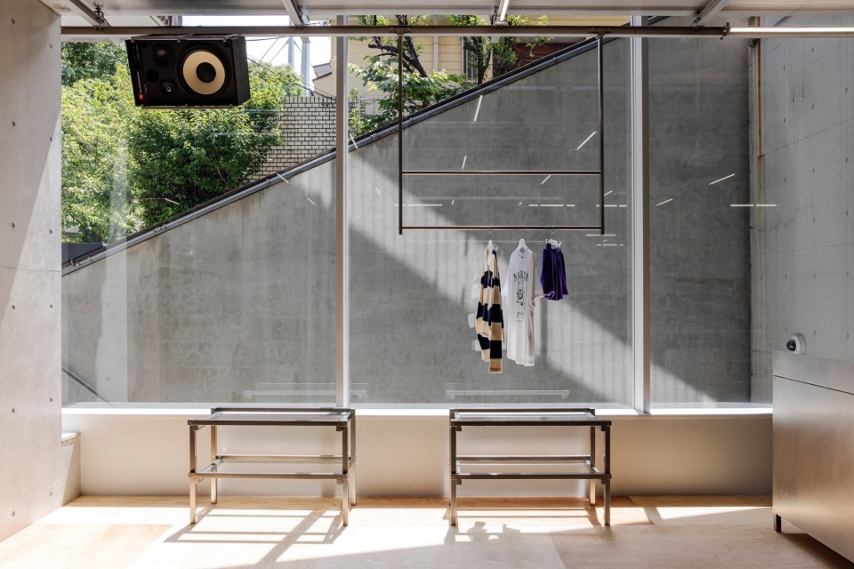mardi mercredi daikanyama by creative studio unravel
