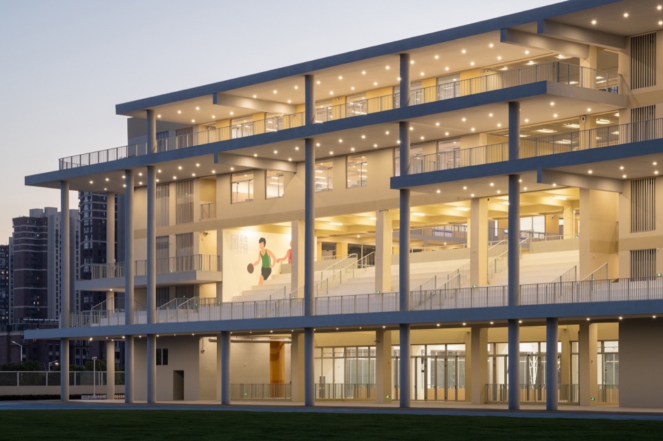 Xianlin Hubei Middle School China by Yanfei Architects