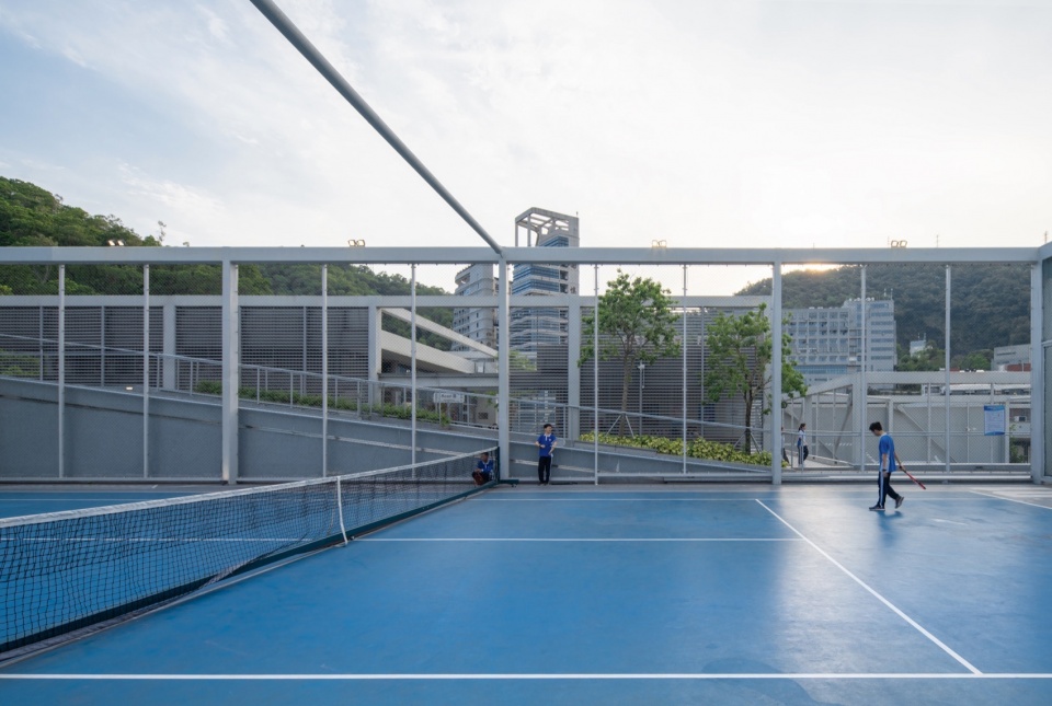 New Sports and Arts Centre of Hongling High School by O office Architects