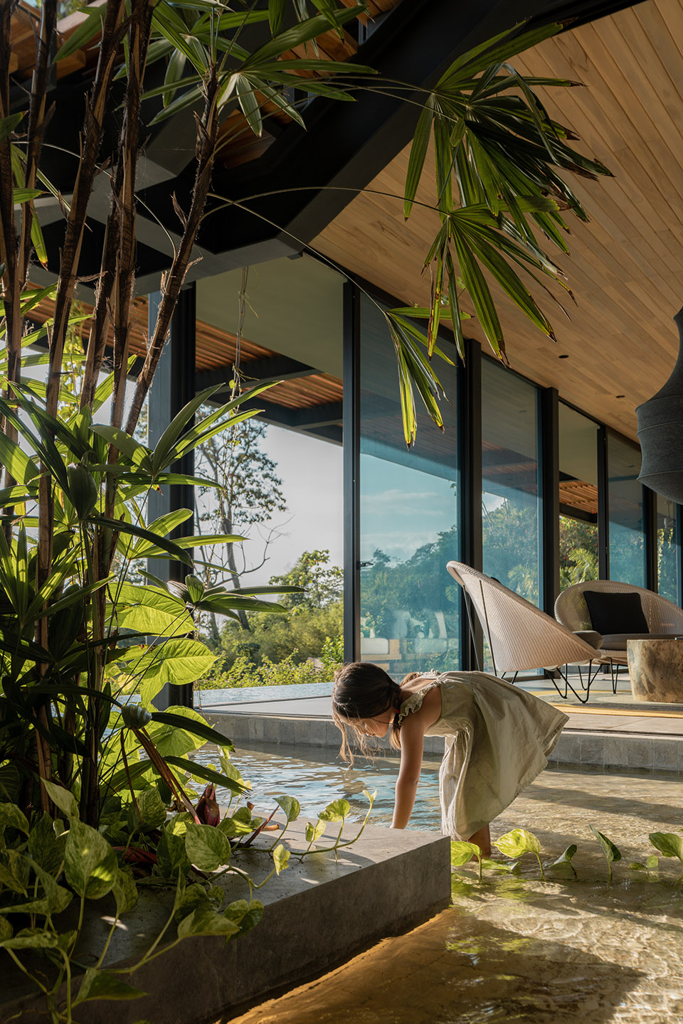 cascada de luz by studio saxe