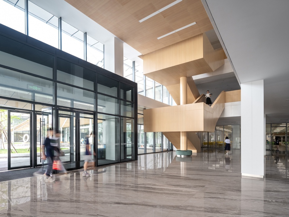 ©PerkinsWill ©STUDIO FANG Chengdu Tianli School