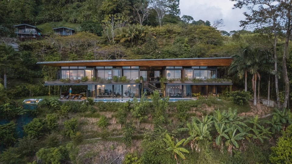 cascada de luz by studio saxe
