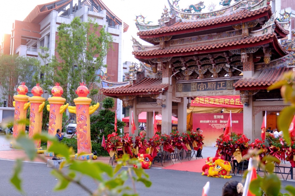 Zhengshun Plaza Landscape Design