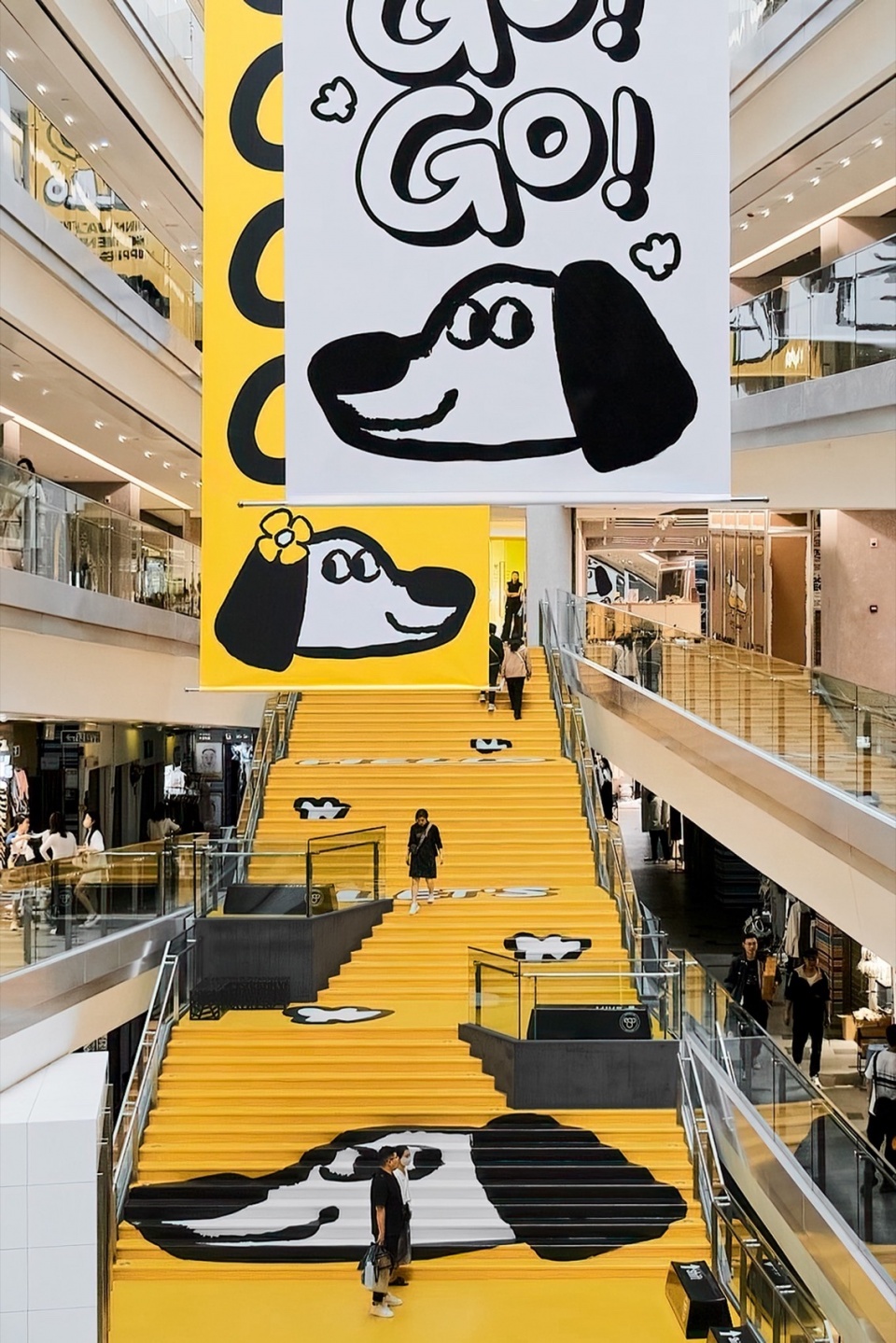 © Ray gogoego trend supermarket by wing design