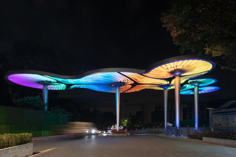 建筑云伞夜景 yunshan road south distribution square of baiyun mountain