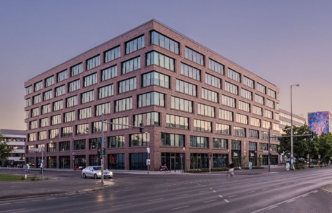 FA206办公楼，柏林 / TCHOBAN VOSS Architekten