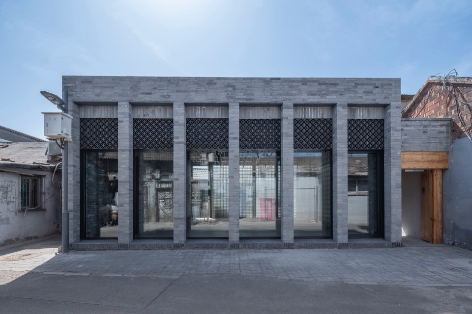 facade photograph by Jin Weiqi
