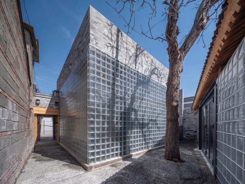 yard photograph by Jin Weiqi