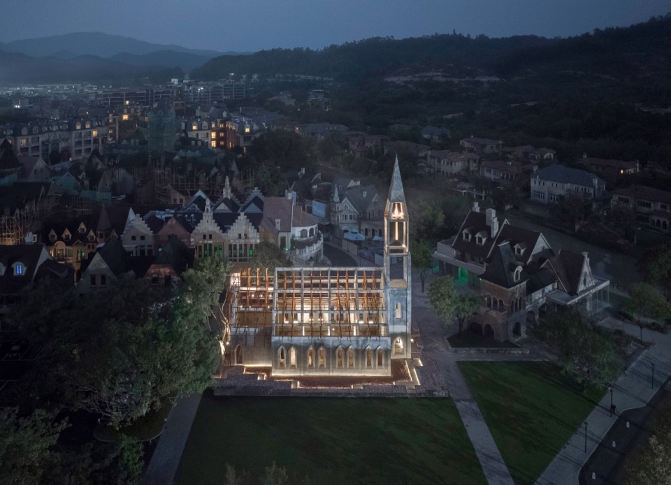 The Old Chaple by O office Architects