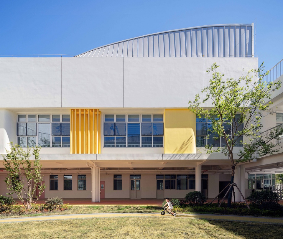 sky castle kindergarten by soft build architects