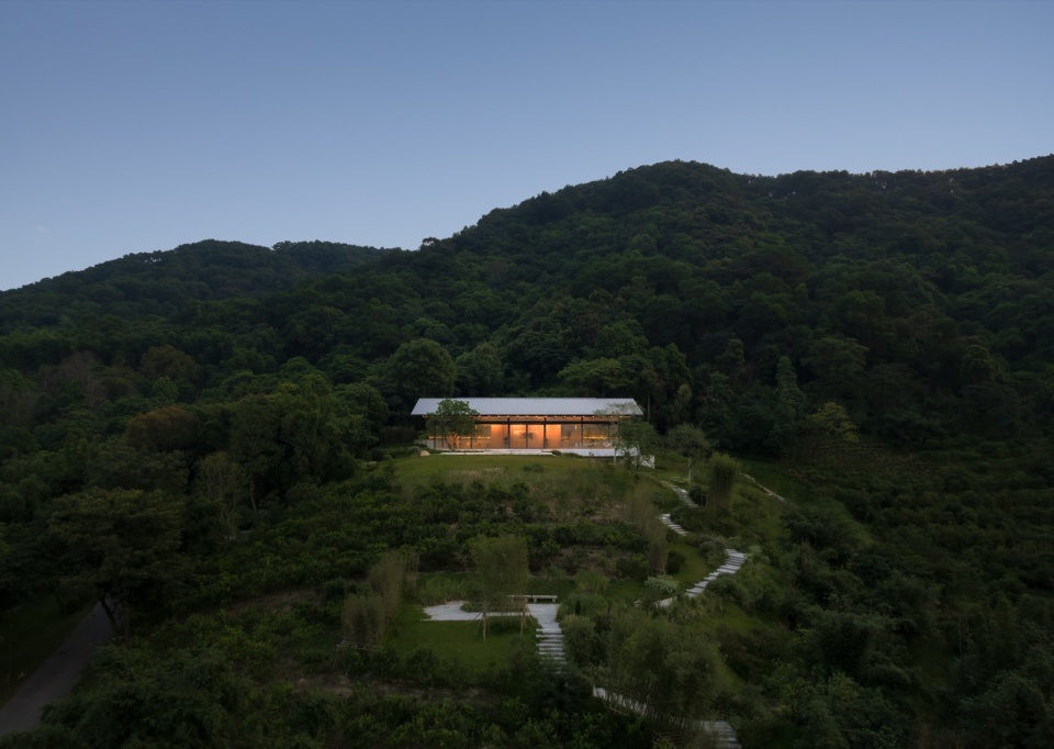 Creative Practice of the Comprehensive Station Project of Jingxia Urban Scenic Area in Zhongxin Guangzhou Knowledge City