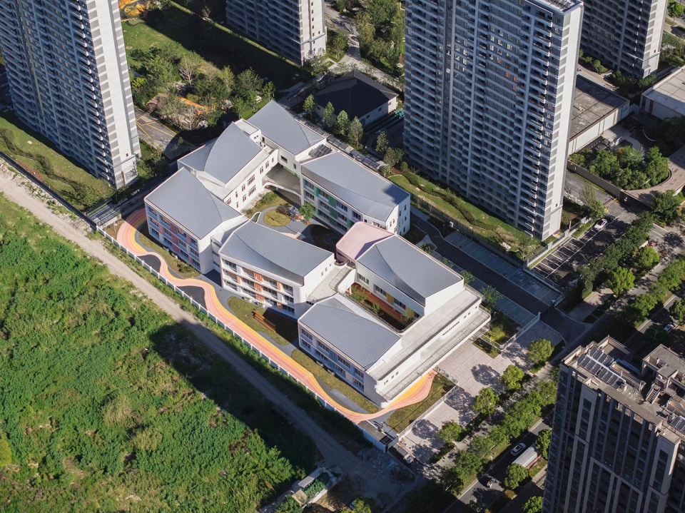 sky castle kindergarten by soft build architects