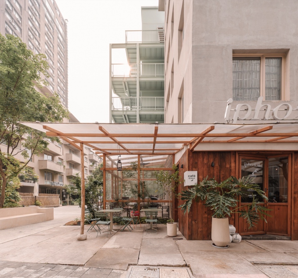 Micro Renovation of the Old City Nanjing Daxinggong by SZ Architects