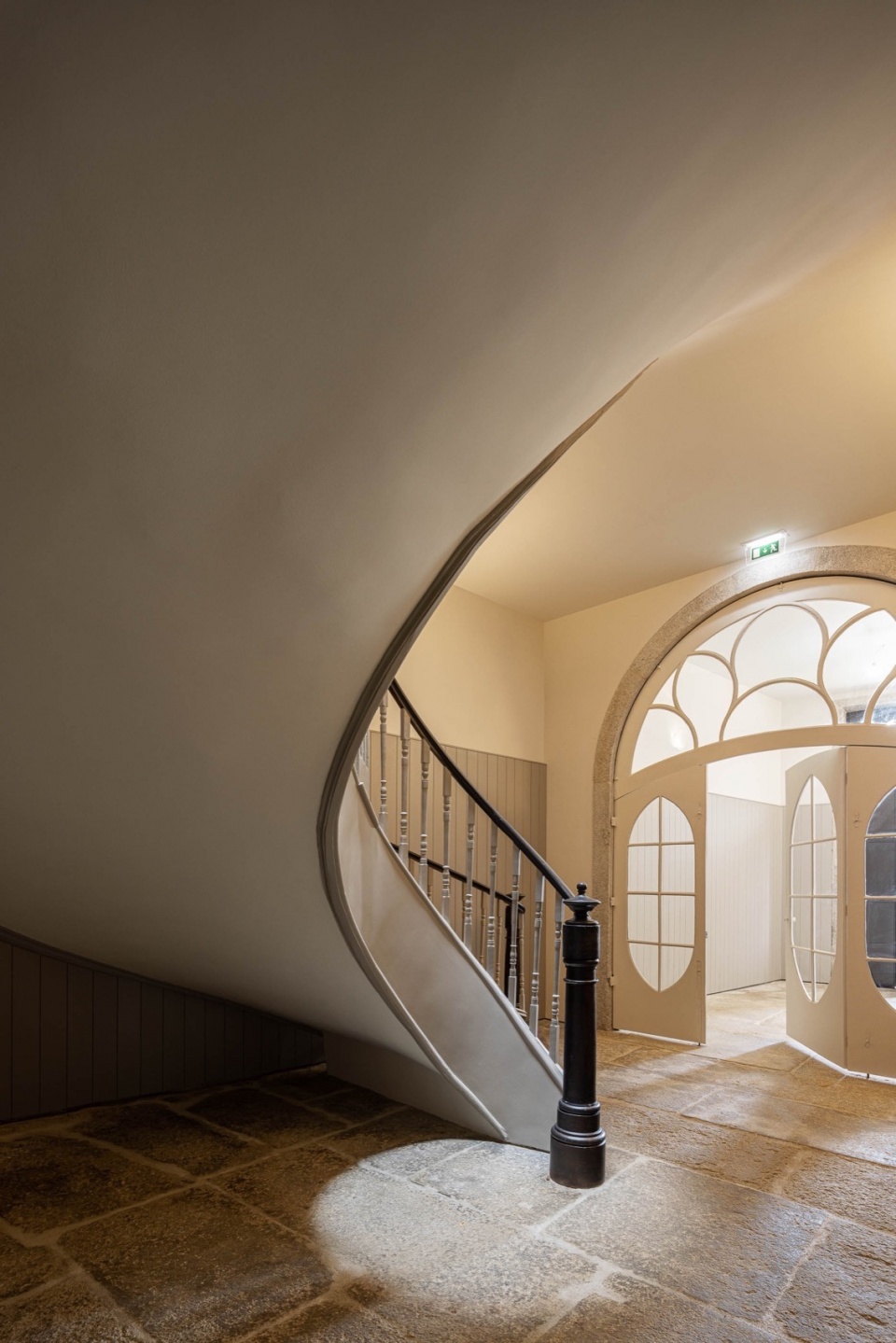 antigo hotel do louvre by diana barros arquitectura