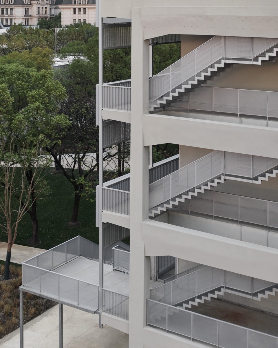 Renovation of Shanghai Relay Factory by HCCH Studio