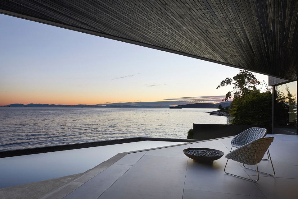 liminal house by mcleod bovell