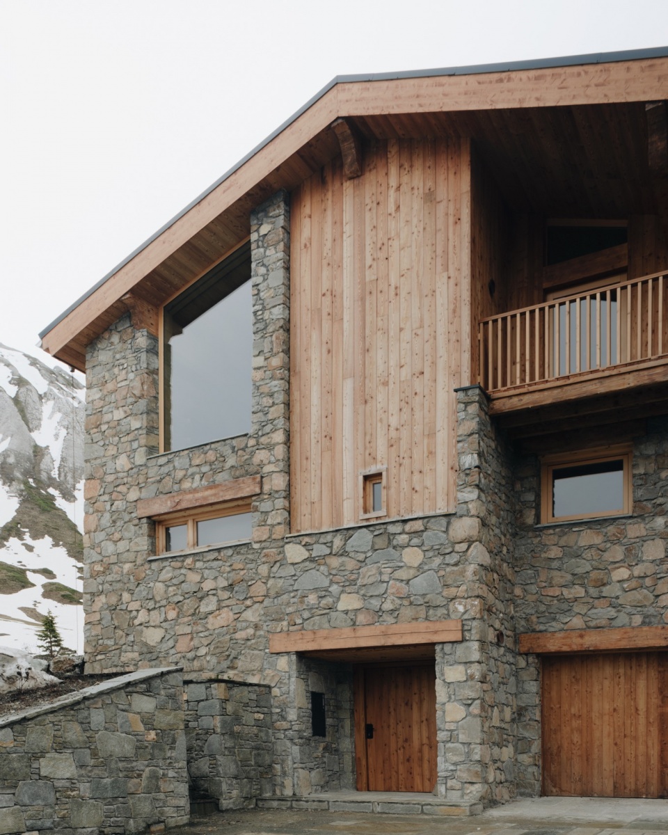 mountain house iv by studio razavi architecture
