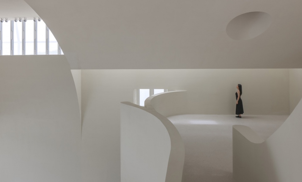 Flickering Peak CP SUN RIVER Art Gallery by Wutopia Lab