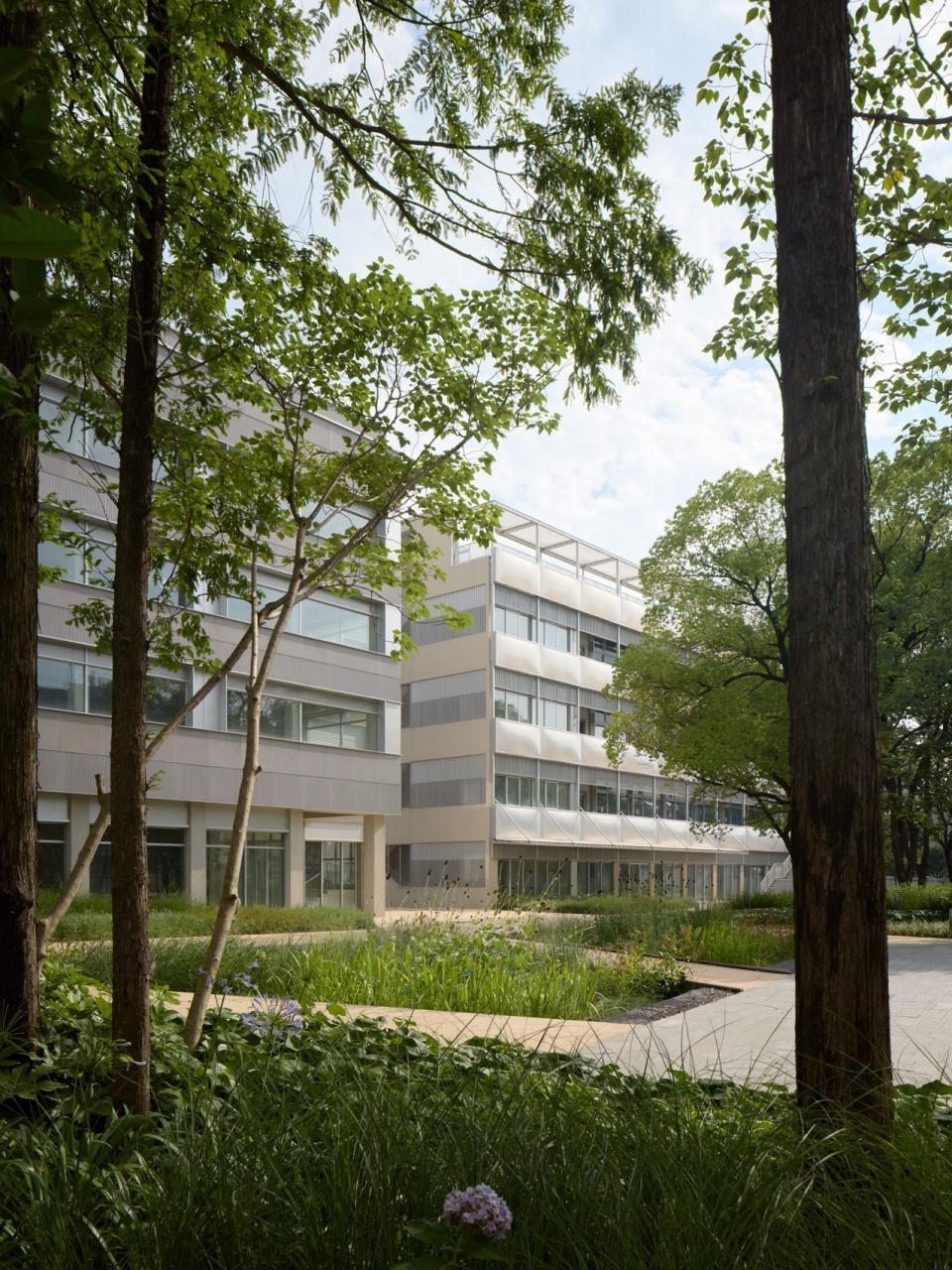Renovation of Shanghai Relay Factory by HCCH Studio