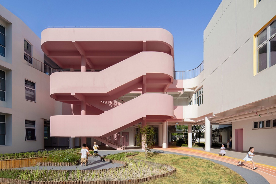 sky castle kindergarten by soft build architects