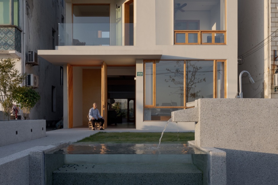 Mini south villa Shanghai by Displacement architectural design