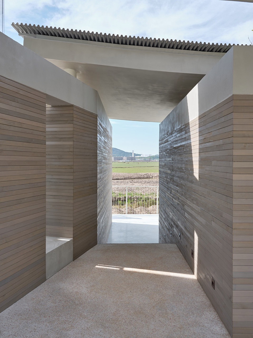Dongdan Grassland Sea Ruins Station by Mur Mur Lab