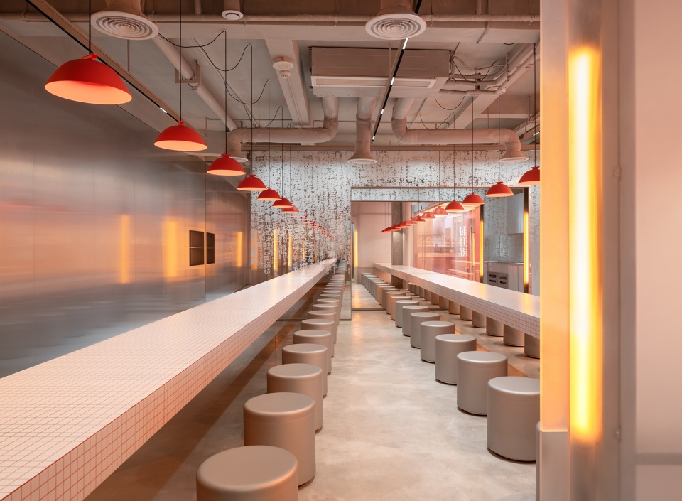 noodle house in transit by office aio
