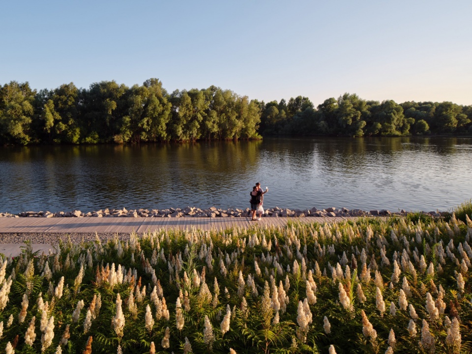Riverfront Par by KCAP Architects Planners АFА Landmark Architects S P Architektura Krajobrazu Brusnika