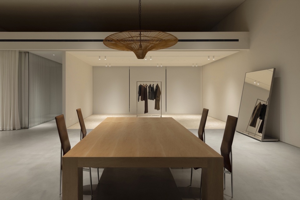 manzanilla Unknown design©Act studio