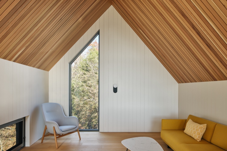 Bunkie On The Hill by Dubbeldam Architecture Design