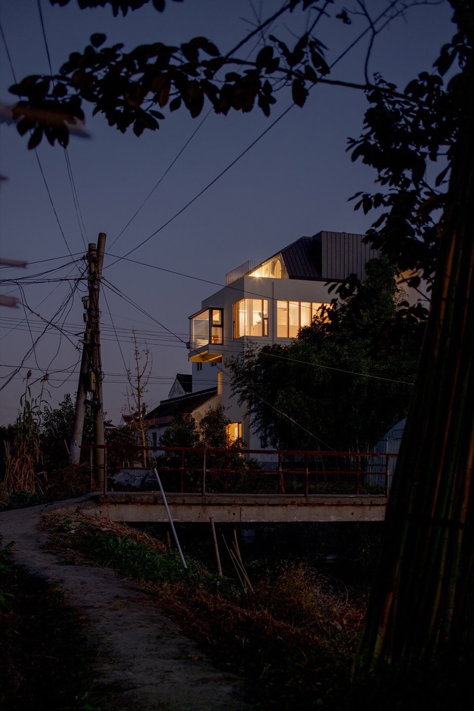 Mini south villa Shanghai by Displacement architectural design