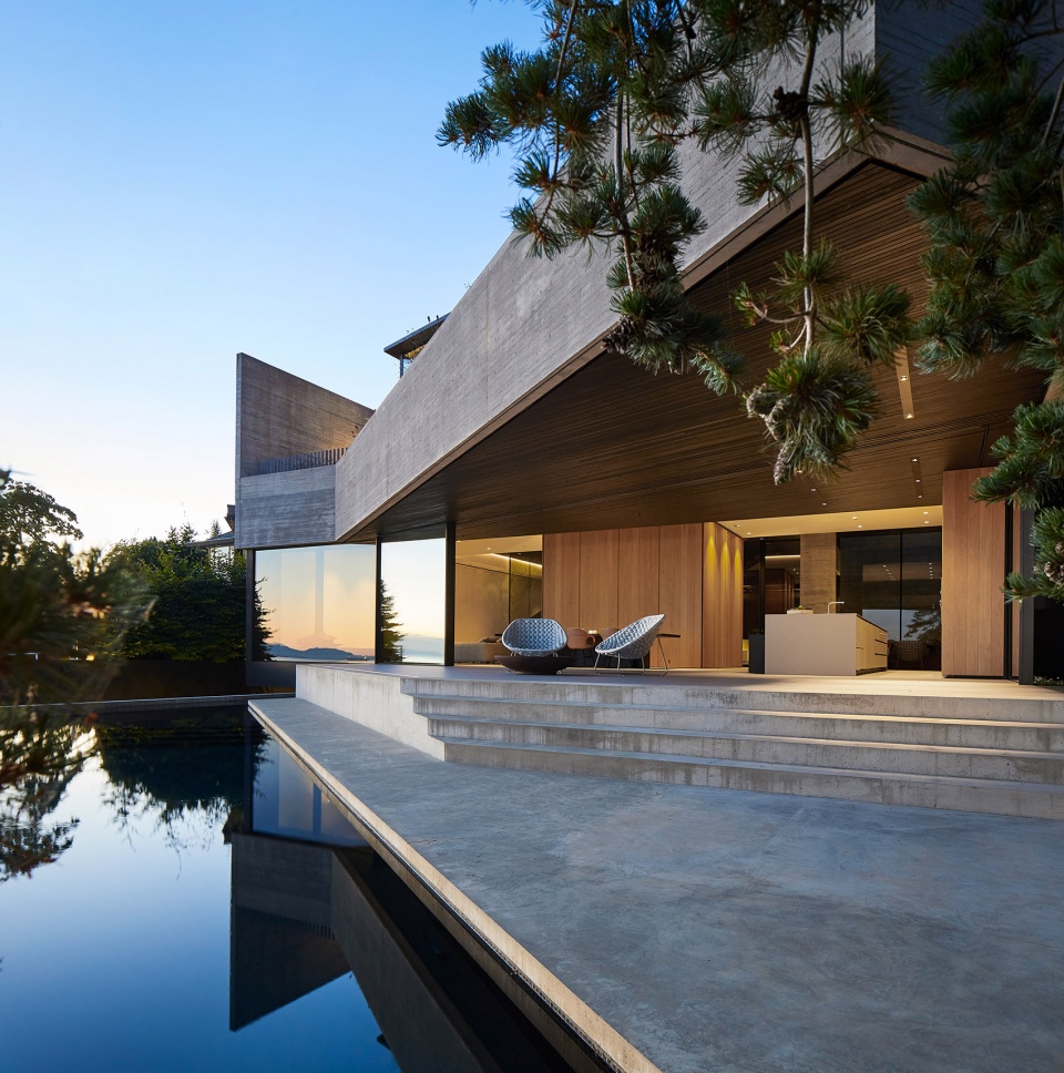 liminal house by mcleod bovell