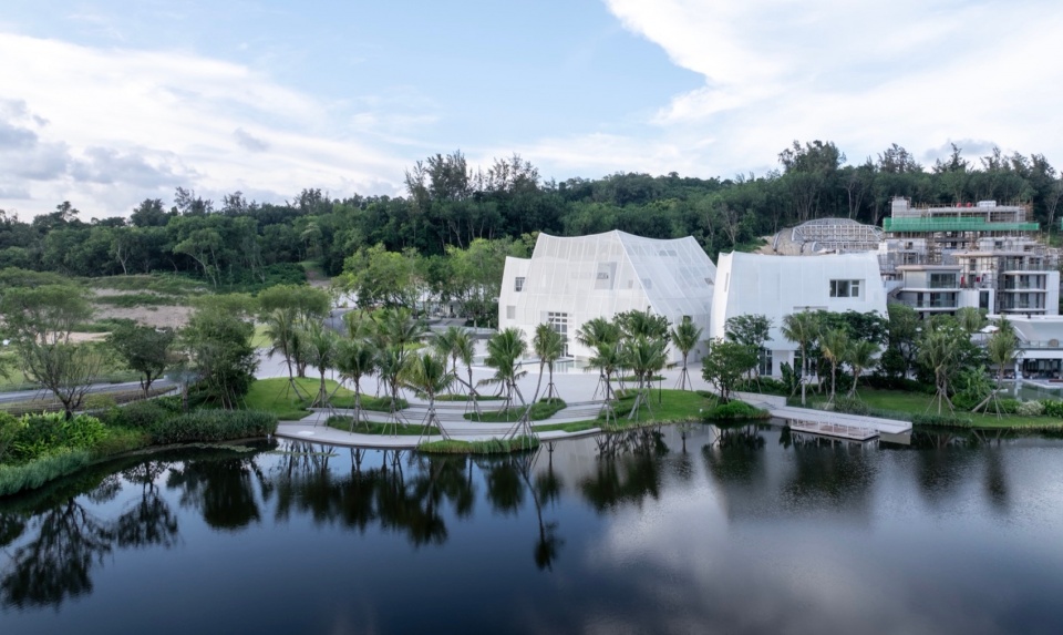 Flickering Peak CP SUN RIVER Art Gallery by Wutopia Lab