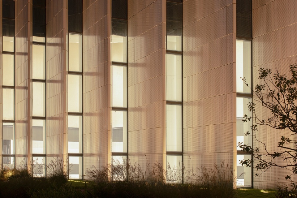 Chengdu Tianfu Xinglong Lake Laboratory by Rong Zhaohui Studio ZRADI Mind Studio