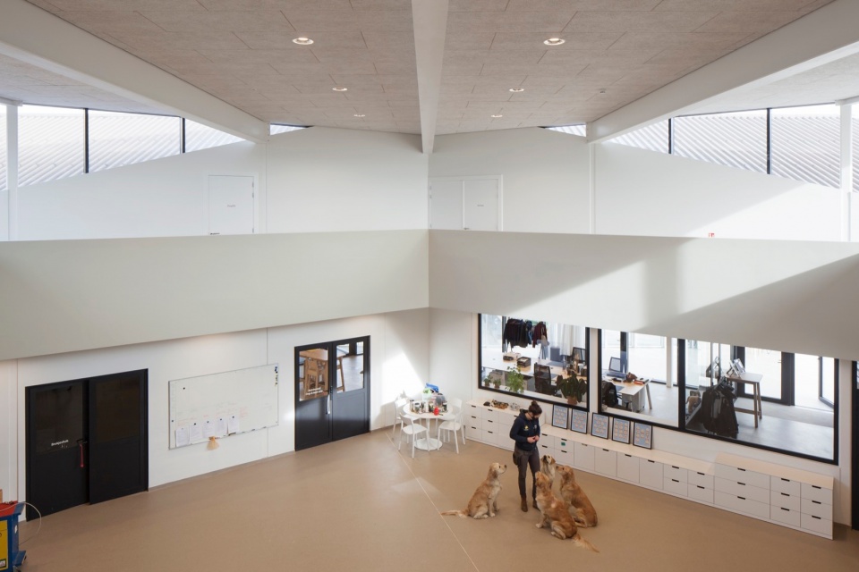Hachiko WE S architect