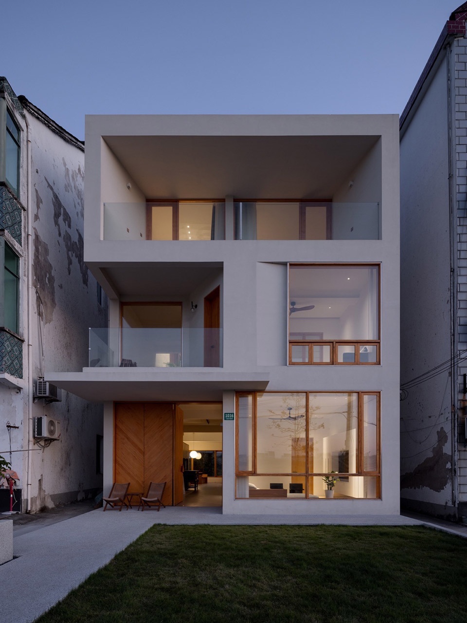 Mini south villa Shanghai by Displacement architectural design