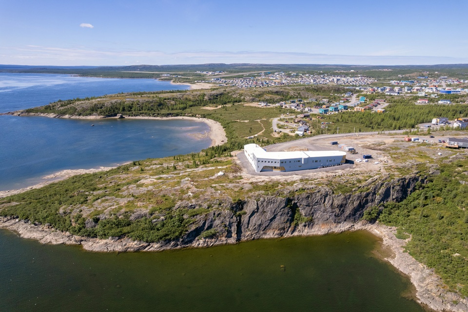 new isuarsivik regional recovery centre by evoq architecture