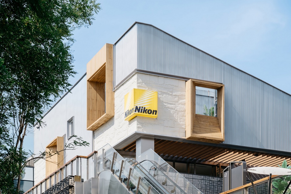 nikon beijing flagship by lukstudio