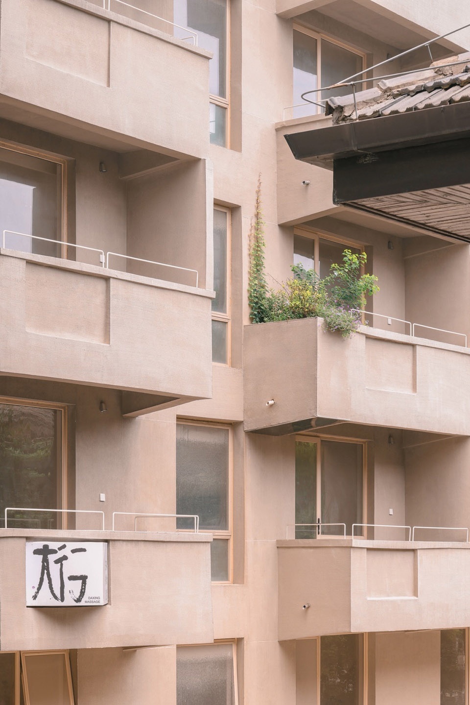 Micro Renovation of the Old City Nanjing Daxinggong by SZ Architects