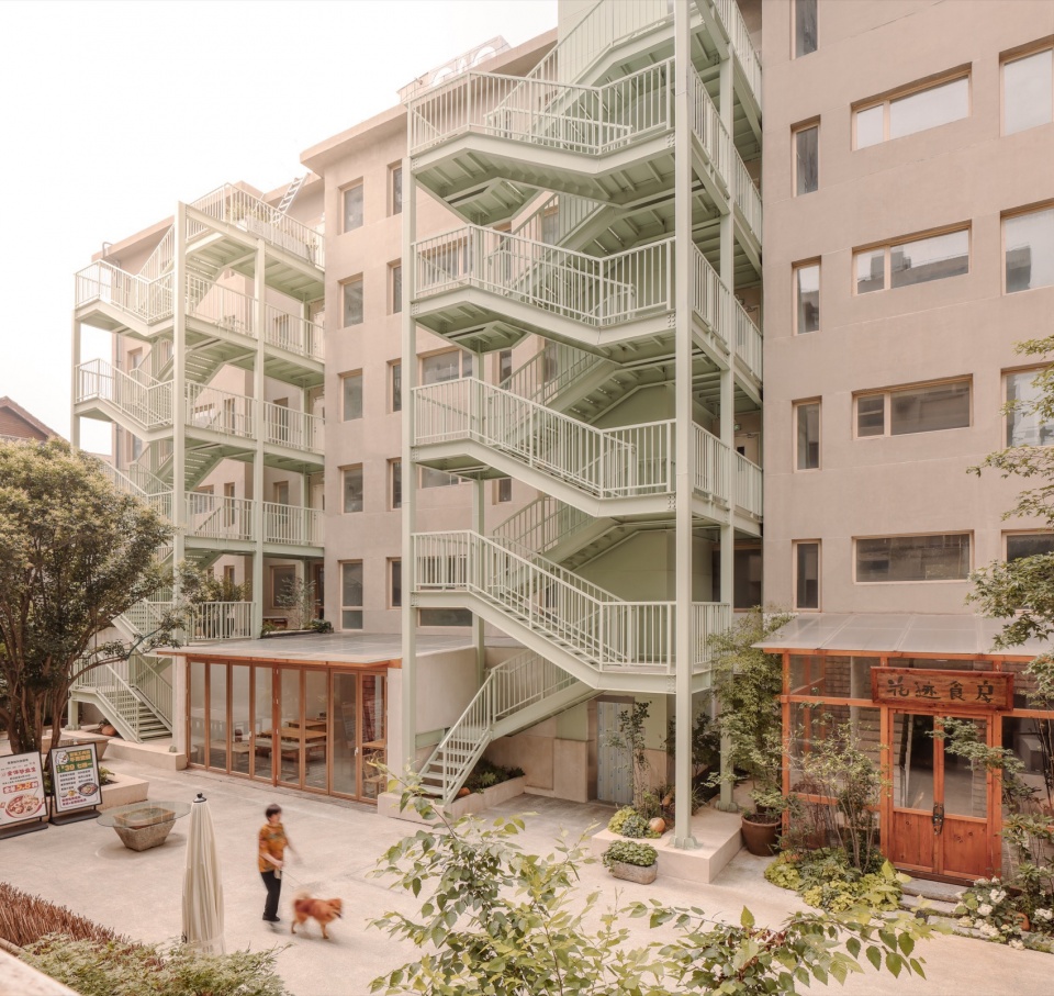 Micro Renovation of the Old City Nanjing Daxinggong by SZ Architects