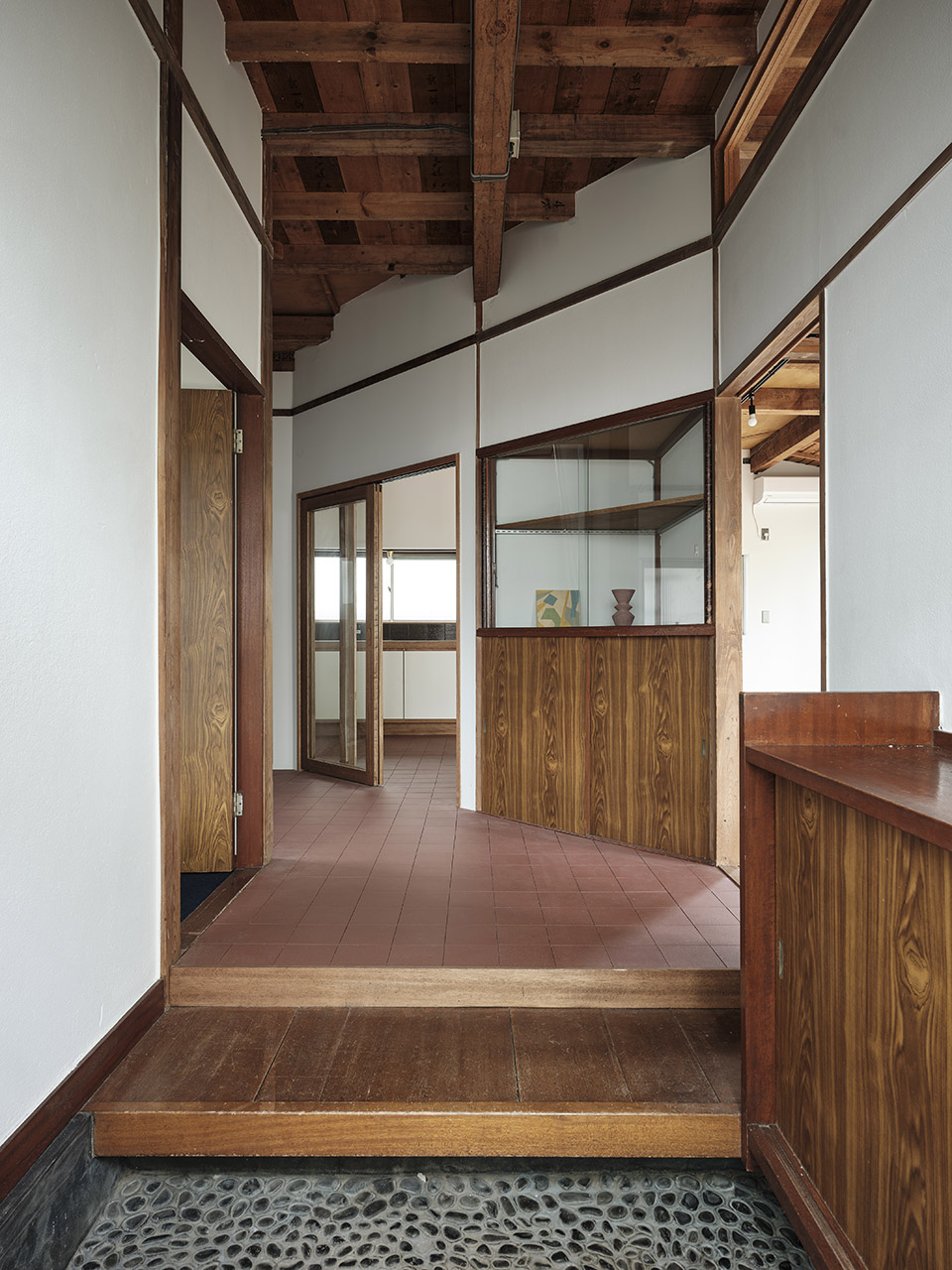 shirokanedai house by roovice