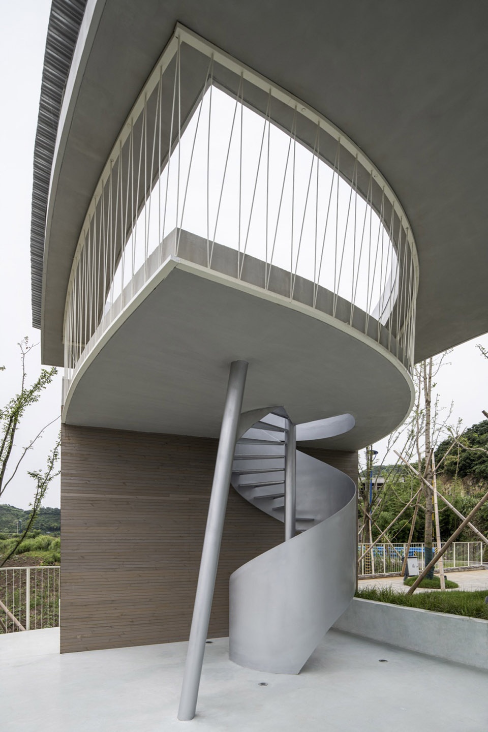 Dongdan Grassland Sea Ruins Station by Mur Mur Lab
