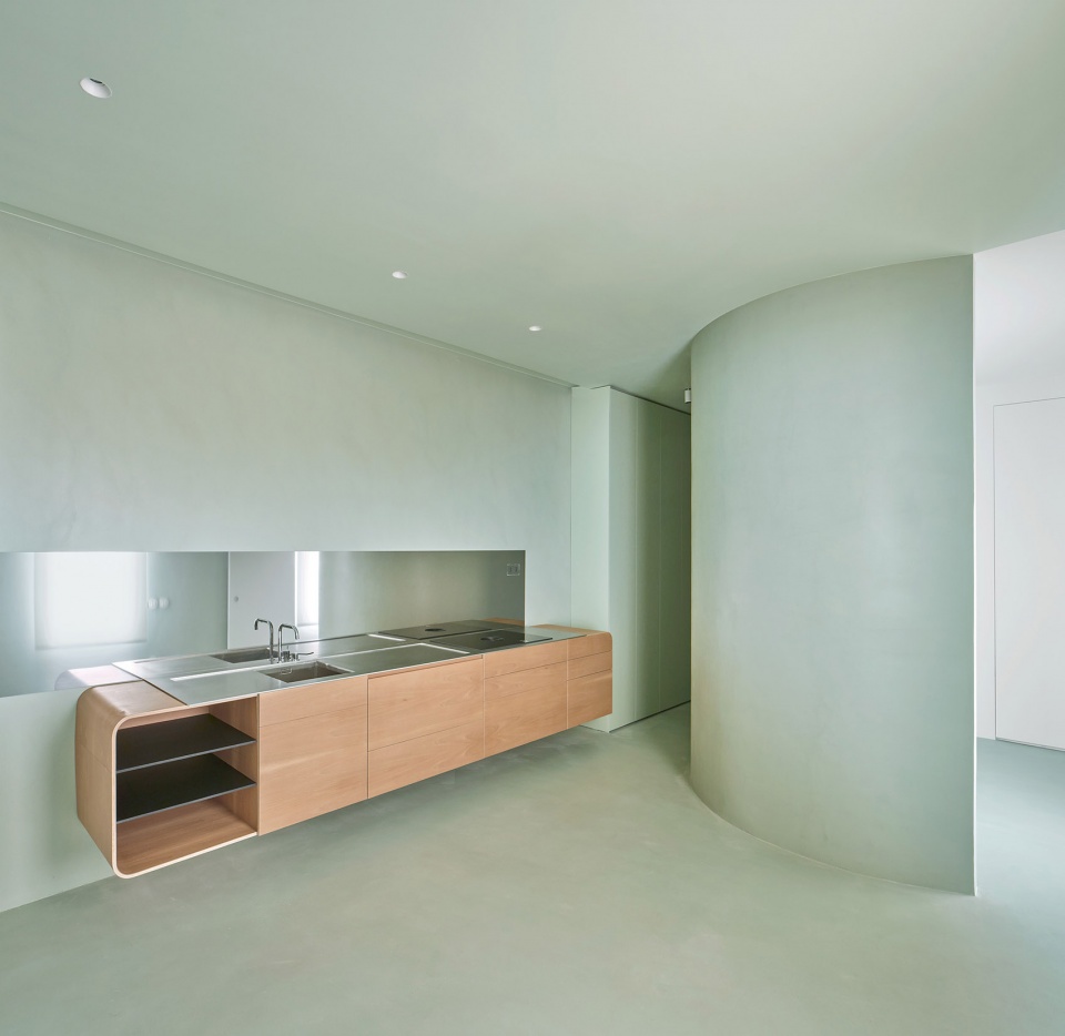 casamilc by lucas y hernandez gil arquitectos